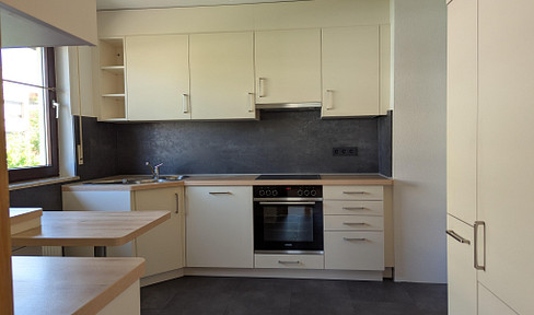 Bright apartment - 4 rooms with balcony in Herlikofen