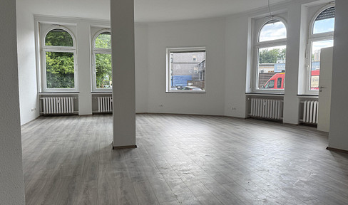 Modern first floor apartment in loft style with separate entrance in Gelsenkirchen