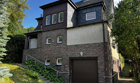 Dream location with far-reaching views by the forest in Einsiedel