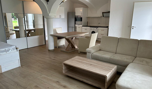 Renovierter Altbau mit Charme (Gewölbe)