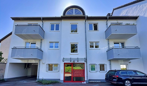 Charmante Dachgeschoss-Wohnung Koblenzer Straße