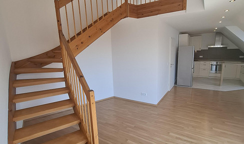 Exklusive 3-Zimmer-Maisonette mit Balkon & TG-Stellplatz