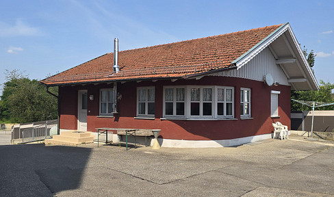 Detached house ideal for companies !!! Perfect for fitters with 6 beds !!!