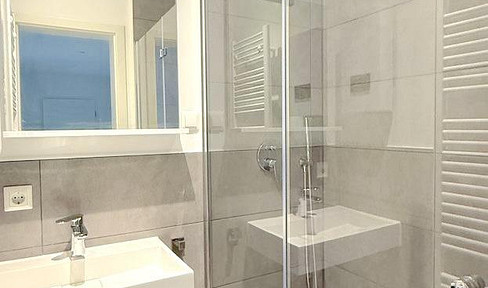 Freshly renovated 3-room apartment - move in and feel good from 01.10.2025 - first occupancy