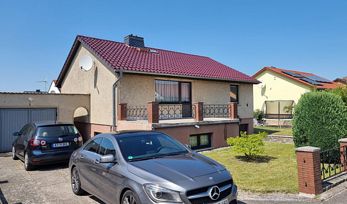 Detached house in a quiet location