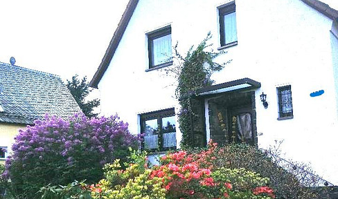 EFH with large garden by the Zeulenroda "sea" - living where others go on vacation