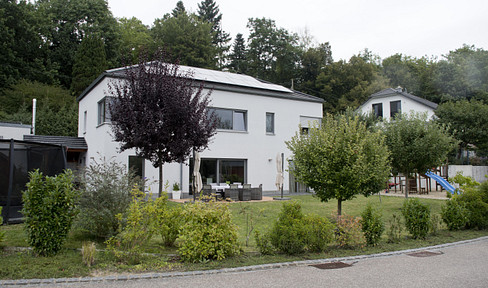 KfW-40 house in a quiet, south-facing location – move in immediately instead of building.