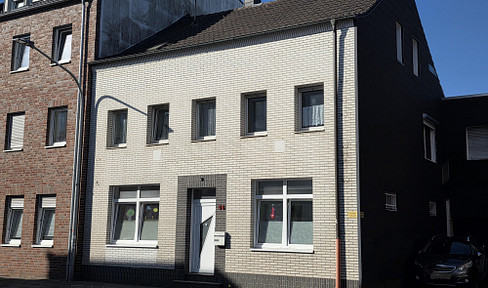 House for a large family without estate agent