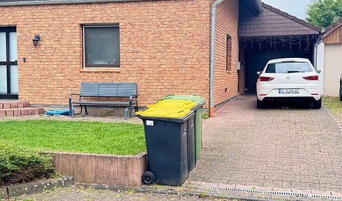 Modernized apartment with a practice in Troisdorf Altenrath
