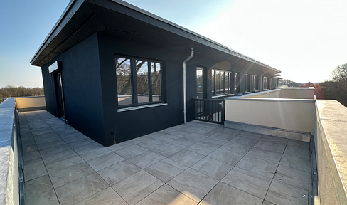 Penthouse in Siethen Castle - Exclusive living with roof terrace & evening sun