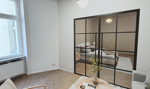 Graefekiez: Refurbished and ready to move into 1-room apartment (flexibly divisible) - commission-free