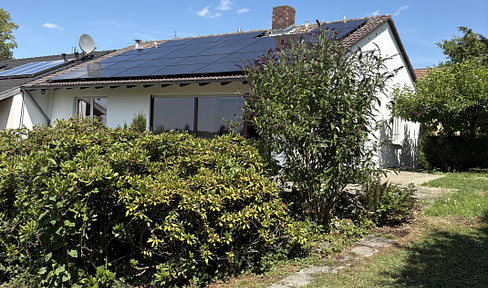 Kernsanierte Doppelhaushälfte mit Garten, Fernblick und Garage