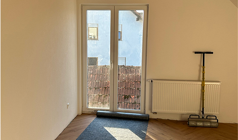 First occupancy after renovation in Singen Bohlingen - 3.5-room attic apartment with a gallery.