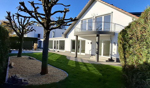 Nähe Bonn - Einfamilienhaus mit Einliegerwohnung. PROVISIONSFREI !