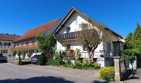 Grundstück mit Altbestand und Seezugangsrecht in Langenargen a. Bodensee