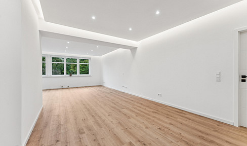 Exclusive living with a spacious living and dining area, and a dreamlike 30 square meter terrace.