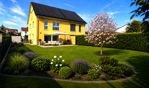Peace and quiet with a view over fields: Exclusive, healthy plus-energy semi-detached house, within walking distance of the S-Bahn
