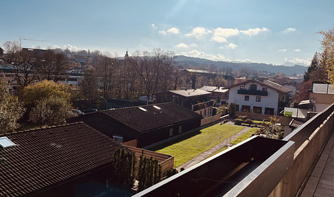 Bright 4-room apartment with large sun terrace top location in Miesbach