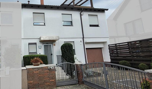 Sold: Semi-detached house in a quiet location, with a garden bordering neighboring properties.