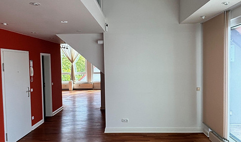 Reserved! Stunning 5-room maisonette apartment with a rooftop terrace and 2 underground parking spaces.