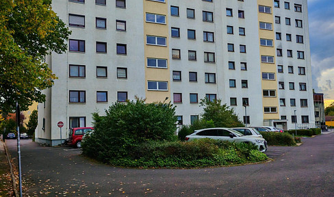 Capital investment or owner-occupation / condominium with terrace and garden