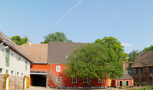 Vierseitenhof mit kernsanierten Gebäuden und vielseitigen Nutzungsmöglichkeiten