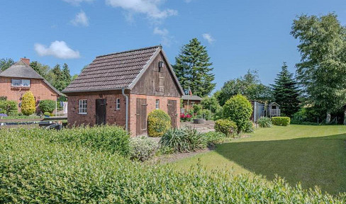 Building plot of 438m2 in Giekau, near Selenter See lake and the Baltic Sea (12 minutes).