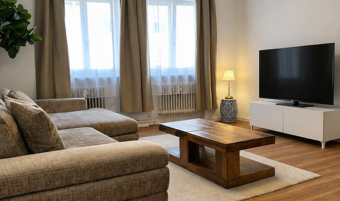 High-quality furnished apartment in a historic building | Old Town, Würzburg.
