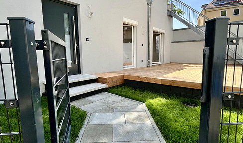 Frisch saniertes Schmuckstück mit Terrasse & Garten - ideal für Singles oder Paare in Top-Lage
