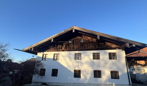 Denkmalgeschütztes Einfamilienhaus - Erstbezug nach Kernsanierung