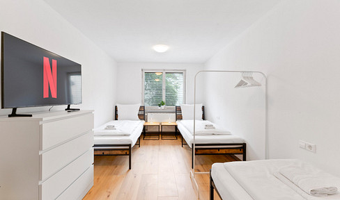 Helle und möbelierte WG Zimmer in zentraler Lage