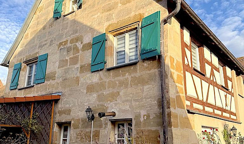 Charmantes Fachwerkhaus mit ausgebautem Dachboden