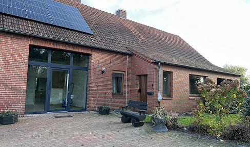 Haus mit viel Umschwung