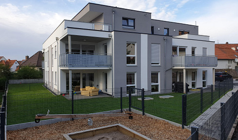 Modern penthouse (4 rooms) built in 2019, underground parking and elevator. FREE OF COMMISSION.