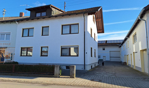 Haus mit Lagerhallen Provisionsfrei