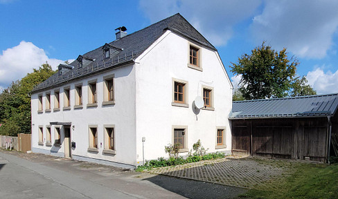 Großzügiges Landhaus mit Charme: Ihr Mehrgenerationenhaus im idyllischen Marktleugast