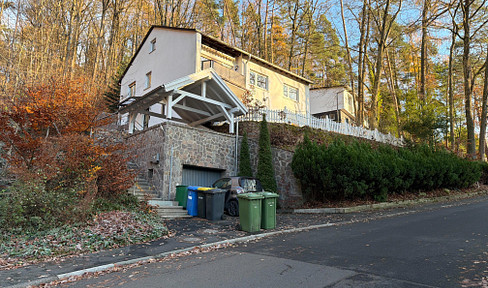 Zweifamilienhaus mit DG Ausbau in Marburg-Marbach – großzügig und mit Potenzial