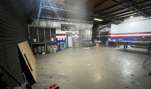 Gewerbevermietung in Köln Longerich Ladenlokal und Lagerhallen