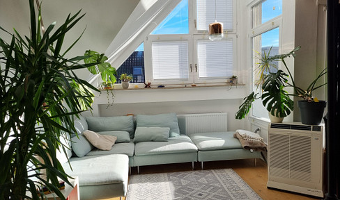 Reserviert -3-Zimmer Dachgeschosswohnung mit Loft-Flair in Heilbronn-Horkheim ohne Makler-Gebühr