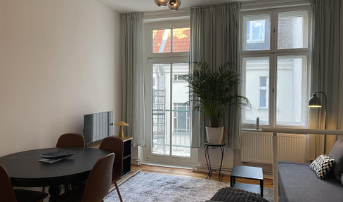 Spacious 2 bedrooom apartment in Pankow Florakiez district with kitchen to rent