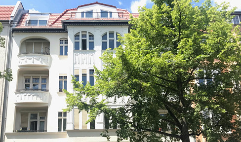 Spacious 2 bedrooom apartment in Pankow Florakiez district with kitchen to rent