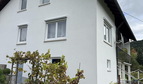 Attractive two-family house – ideal for families or investors.