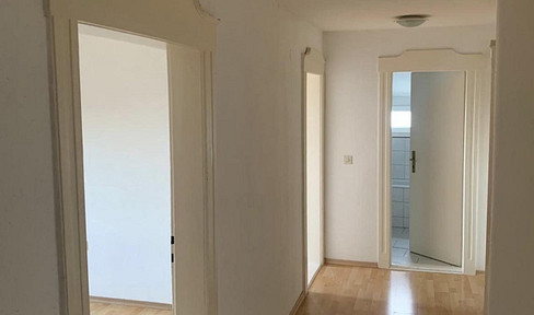 Landau- 4,23% Rendite - 70 qm DG Wohnung 45 qm Ausbaureserve