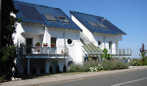 Sunny 3.5 room studio apartment with 2 balconies, quiet, close to the center and quickly in Bad Homburg