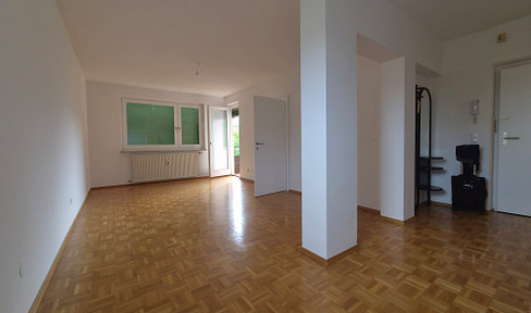 Bright, quiet apartment