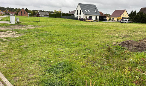 Developable building plot in the idyllic village of Friesack (Havelland).
