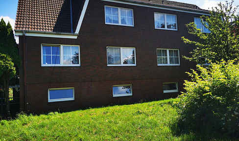 Immobilien GmbH with residential/commercial property and building plot for sale!