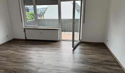Attractive, bright 4-room apartment, in a very good location, in Königstein im Taunus