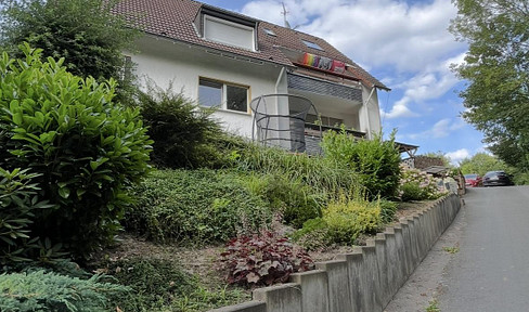 Gemütliche 3-Zimmer-Dachgeschosswohnung in ruhiger Lage mit Waldblick