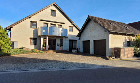 Eindrucksvolles Zweifamilienhaus konzipiert als Mehrgenerationenhaus in Cottbus-Döbbrick